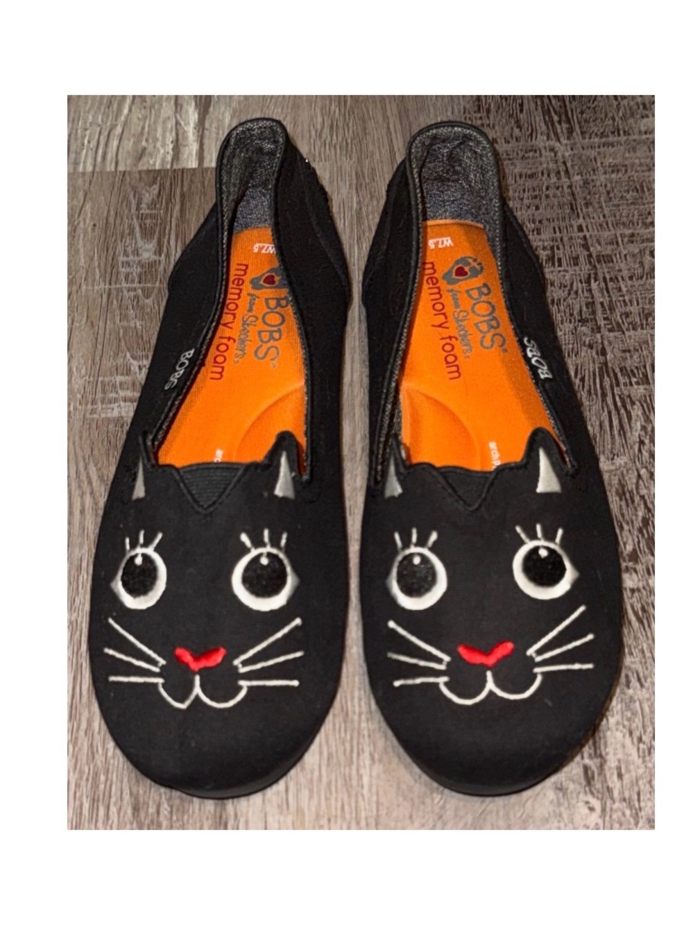 Like New Women's BOBS from Skechers Black Cat Face Memory Foam Flats Size 7.5
